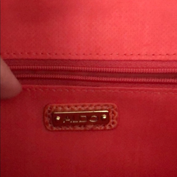 Authentic Aldo envelop clutch - Picture 5 of 8